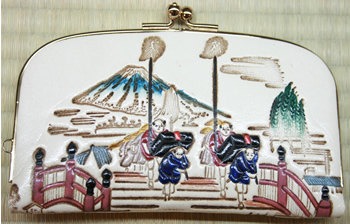 ���{�y�Y�E�a�����z